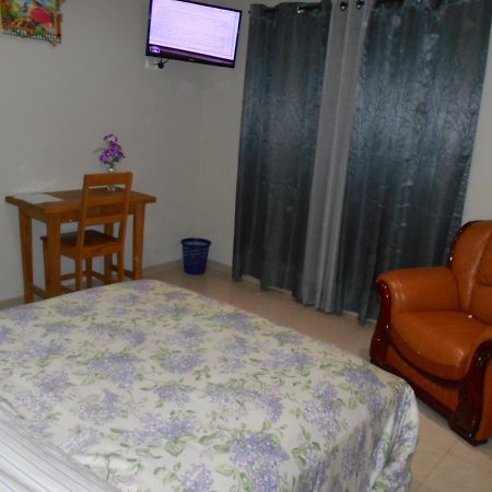 Agla Hotel Ломе Екстер'єр фото