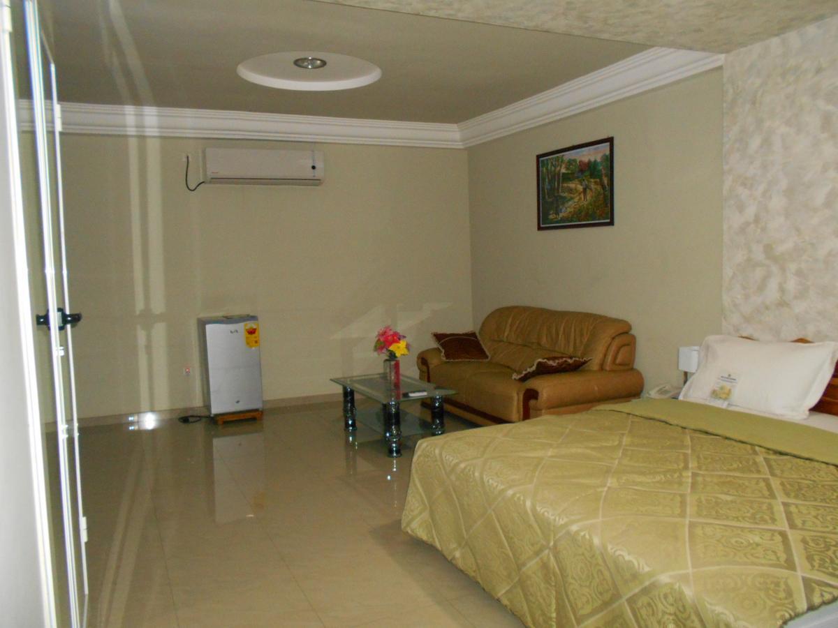 Agla Hotel Ломе Екстер'єр фото
