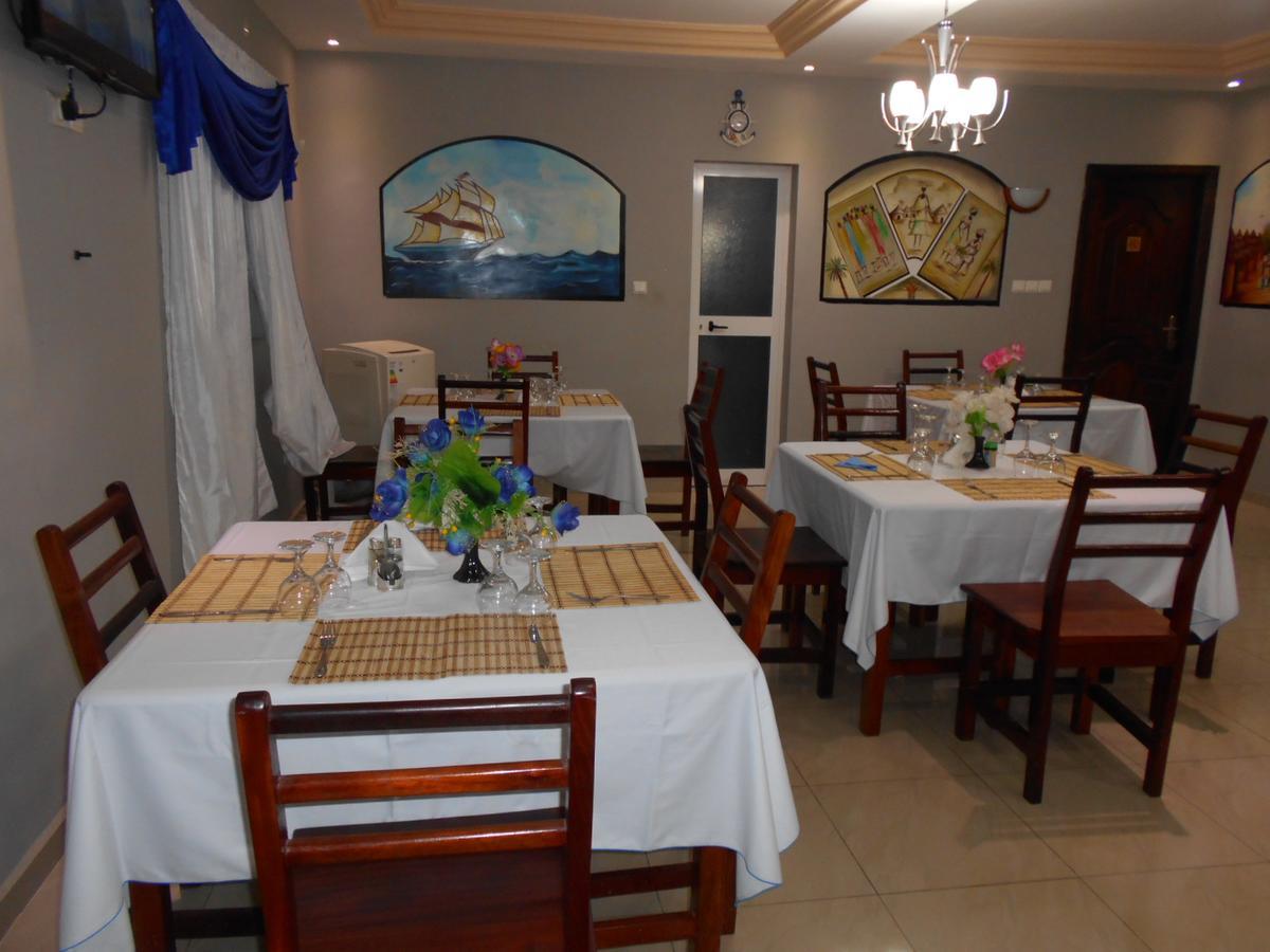 Agla Hotel Ломе Екстер'єр фото